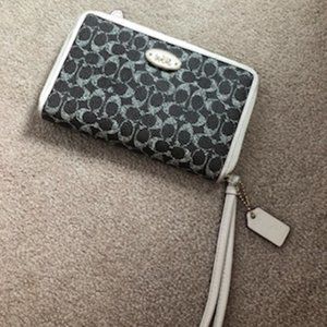 Coach Continental Wallet